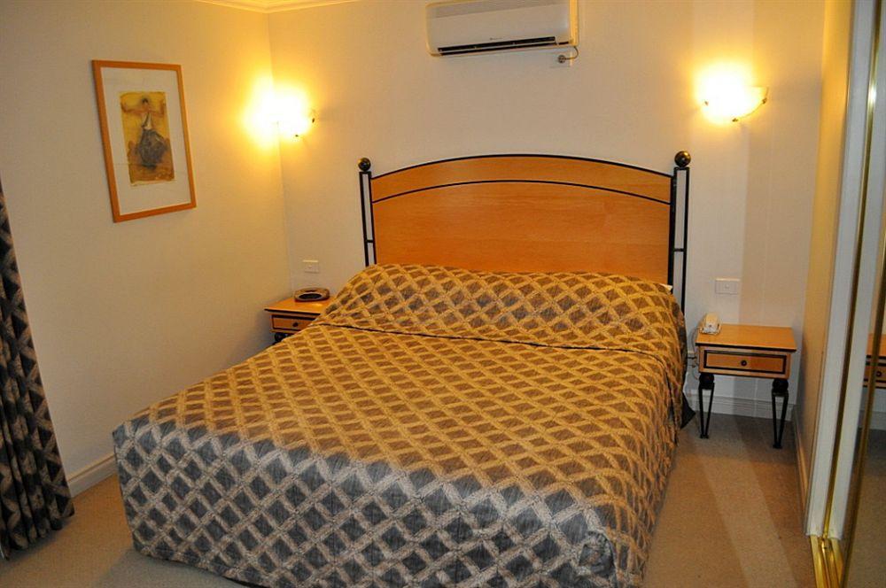 เมลเบิร์น เมโทรโปล เซ็นทรัล Aparthotel ภายนอก รูปภาพ