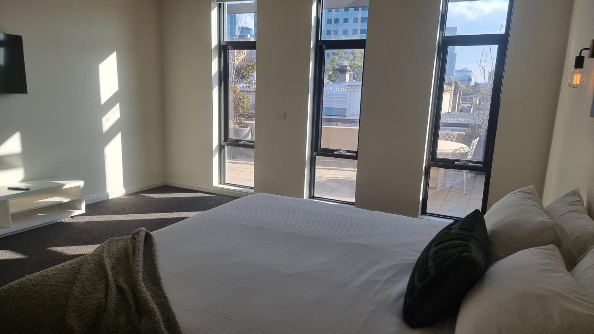 เมลเบิร์น เมโทรโปล เซ็นทรัล Aparthotel ภายนอก รูปภาพ